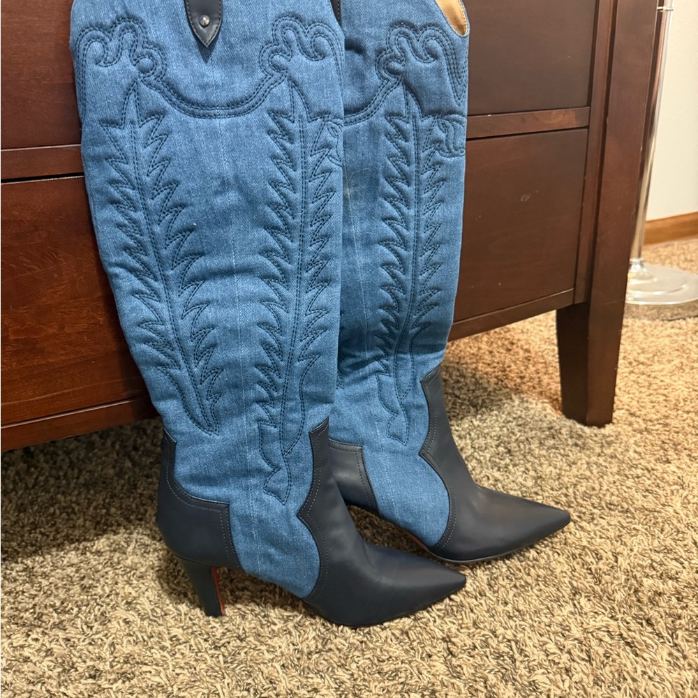 Elegant Blue Heeled Boots